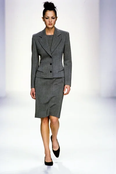 Look 30